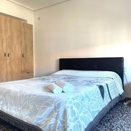 Private Room In Shared Apartment Valencia Workstay Exterior foto