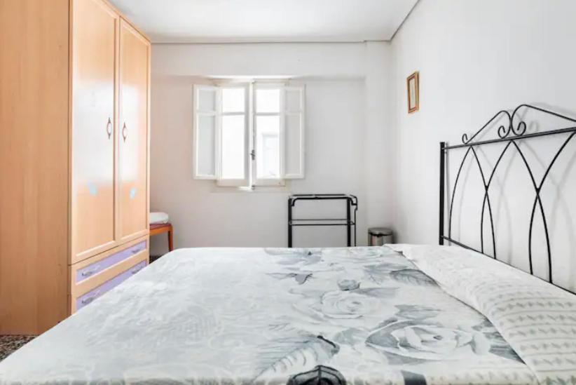 Private Room In Shared Apartment Valencia Workstay Exterior foto