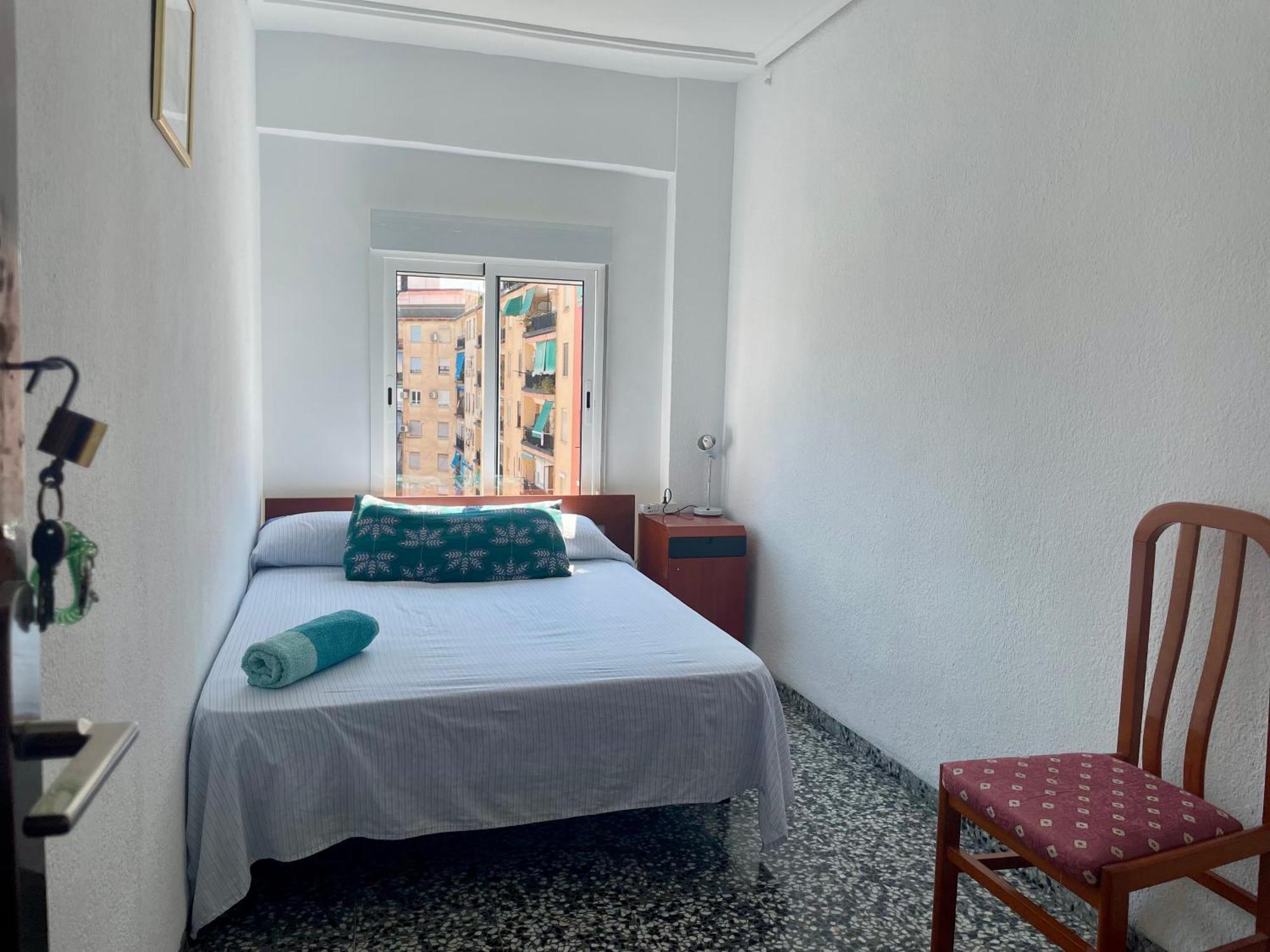 Private Room In Shared Apartment Valencia Workstay Exterior foto